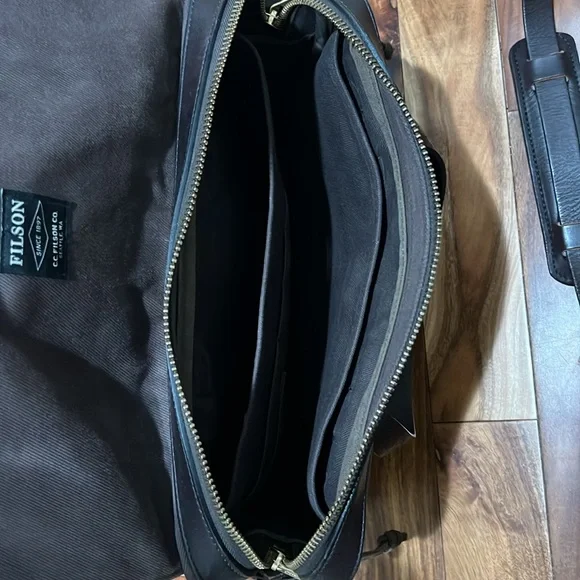 Filson One Size Brass Brown Messenger Bag